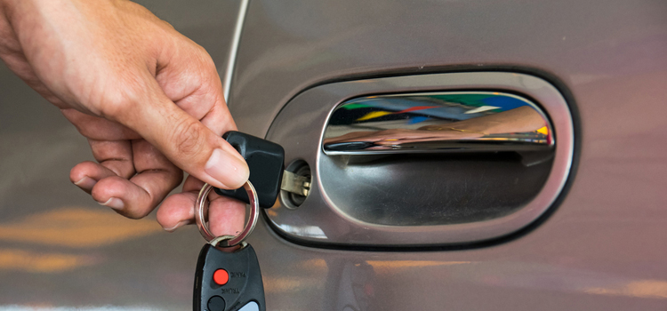 Car door lock repair in Guadalupe